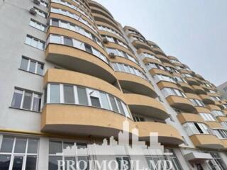 Vă propunem spre vânzare acest apartamentcu 3camere + living,sect. ...