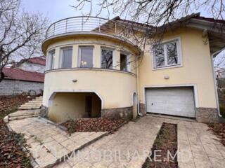 Casă cu 2 niveluri, com. Dumbrava Vă propunem spre vânzare casă cu 2 .