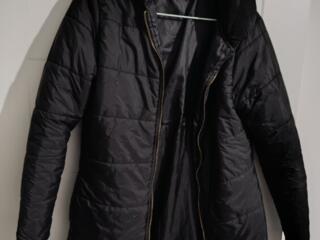 Продам женские куртки