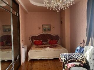 Продам двухуровневую квартиру на Екатерининской