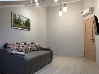 Интересная 2-х комнатная квартира на 10 ст. Б.Фонтана