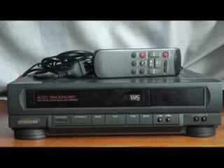 ВИДЕОМАГНИТОФОН: SAMSUNG Q 31R-+видео кассеты
