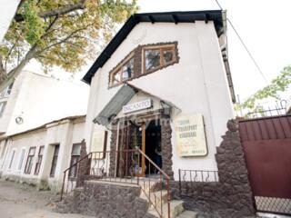 Se oferă spre vânzare spațiu comercial/ oficiu situat în ...