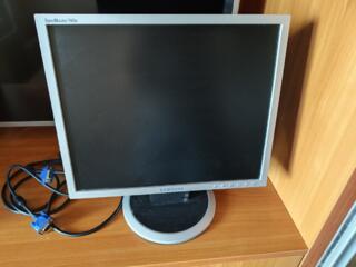 Продам монитор 740n