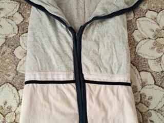 Комбинезон на малыша.