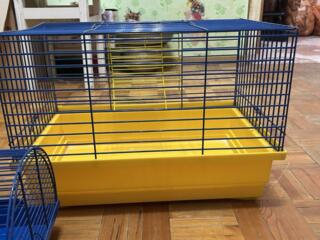 Продам клетку большую клетку 47х32