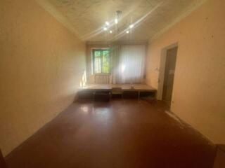 36355. Продаётся 2-комнатная квартира на улице ...