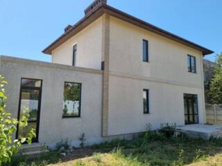 В продаже дом возле озера (под внутреннюю отделку) с гаражом и ...