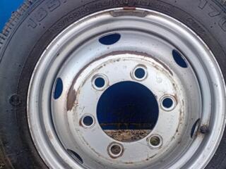 Se vind 2roti r16c 185/75