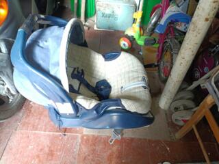 Продам автолюльку в отличном состоянии!!