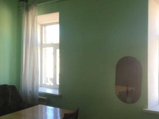 8207. Продается 2-х комнатная квартира в Центре. ...