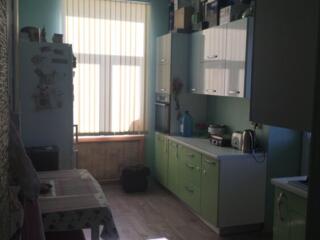 Большая 3-комнатная квартира в центре