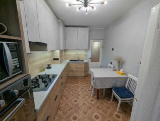 Трехкомнатная Небесной сотни.