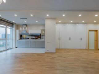 продаж 4-к квартира Київ, Печерський, 395000 $