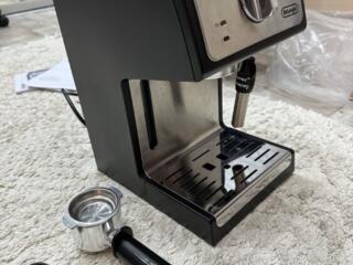 Продам новую на гарантии кофемашину DeLonghi ECP35.31BK