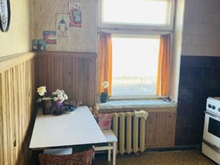 Продается 2-комнатная квартира в НИИ