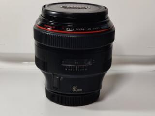 Canon EF 85 mm f 1.2
