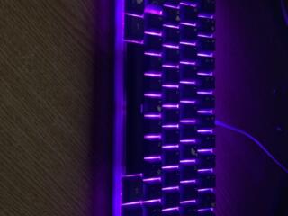 Продам клавиатуру Womier WK61