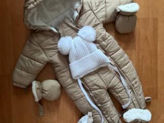 Продам универсальный тёплый комбинезон в отличном состоянии недорого!!