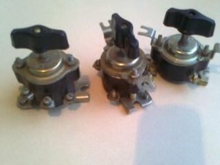 Пакетные включатели ПВ1-10,ПВ2-10,ПВ3-10.Имеется 60 шт. Цена 10 лей шт