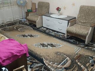 Сдается 2-ком квартира в районе род дома с мебелью. В хорошем сост.