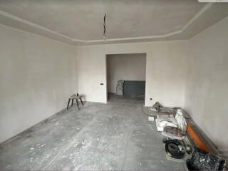 3 комнатная квартира. Средний этаж