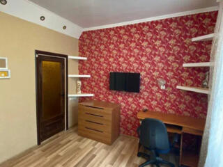 Продам 2 комнаты в коммуне по улице Рождественская