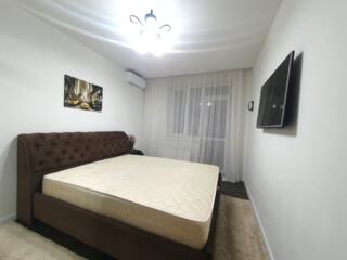 Apartament modern cu 3 Camere de Închiriat pe Termen Lung, Centru
