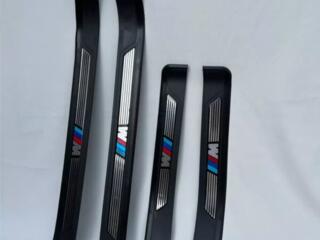 Продам накладки на пороги