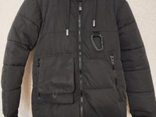 Продаю зимнюю куртку на девочку (на рост 140см)