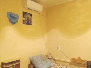 7500$. Однокомнатная квартира 19 м. 2., в центре, ул. Кирова 5 эт. /5