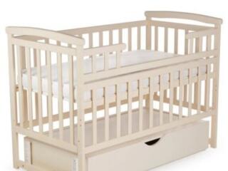 Кроватка с матрасом