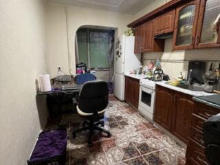 34372. Продам 3-комнатную квартиру на улице ...