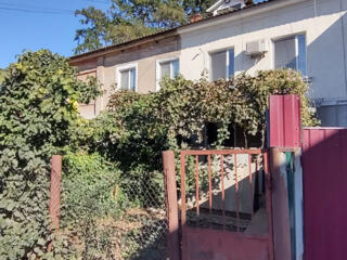 Продам 2-комнатную квартиру на ул. Блока, угол ул. Умова