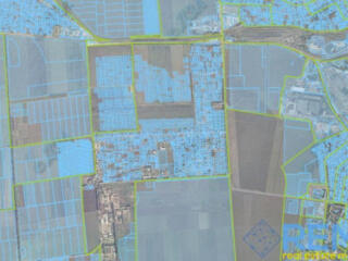 Участок правильной формы, до моря -ровно 1км