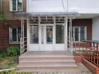 довгострокова оренда торгові площі Київ, Дарницький, 70000 грн./міс.