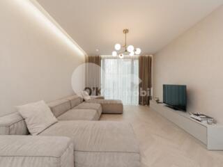 Se oferă spre chirie apartament amplasat în complexul High ...