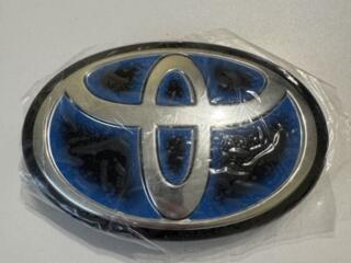 Эмблема значок Toyota