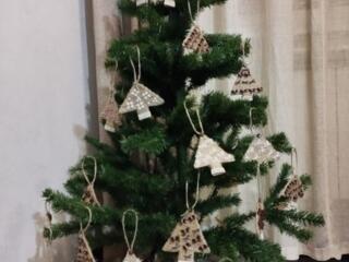 Продам новогоднюю ёлку