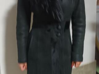 Продам женскую дублёнку
Стильная и тёплая дублёнка из натуральной овчины