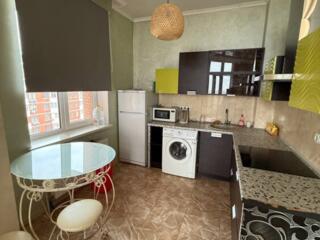 Сдам 1 к квартиру в ЖК"Капитан"цена 10000гр