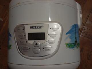 Продаю мультиварку Vitesse б/у, дёшево
