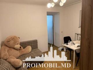 Vă propunem spre vânzare apartament la sol, sect. Centru, str. ...