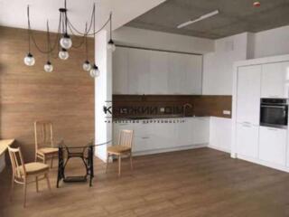 Пропонується в оренду двокімнатна квартира з дизайнерським ремонтом у 