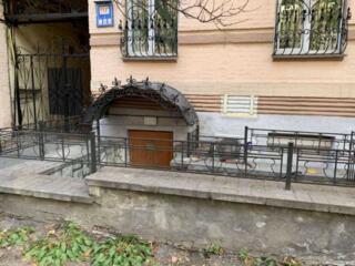 продаж торгові площі Київ, Печерський, 220000 $