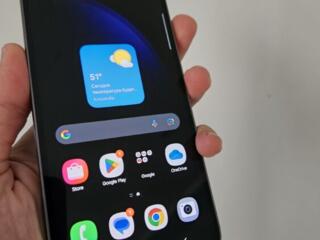 Samsung S23 FE 8/128 в очень хорошем состоянии.