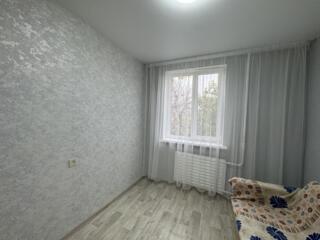 Просторная 2 ком квартира на 2 этаже на Красных казармах