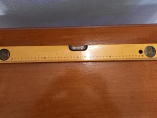 Уровень строительный