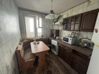 Продается большая 4-комнатная квартира в Днестровске р-н Западный