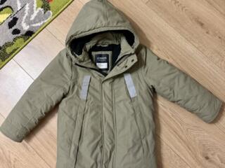 Продам зимнюю куртку на мальчика